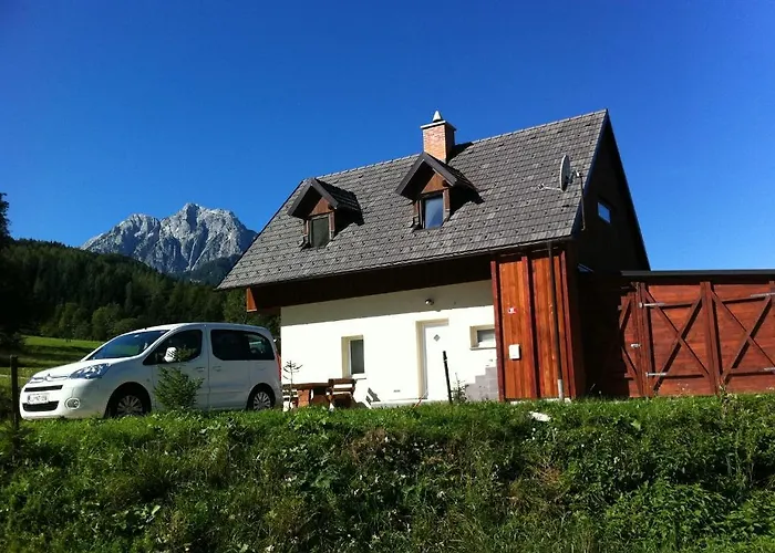 Podkoren 82 Apartment *